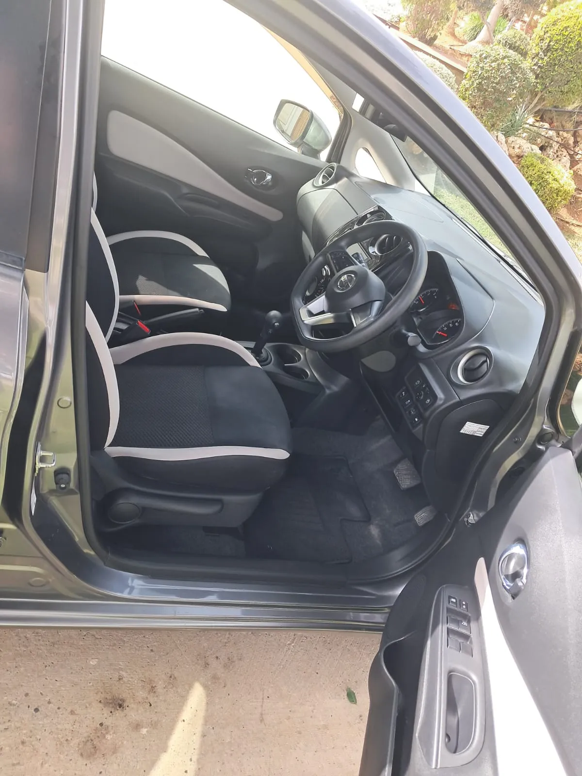 Nissan Note XV Selection (2020) — photo 3