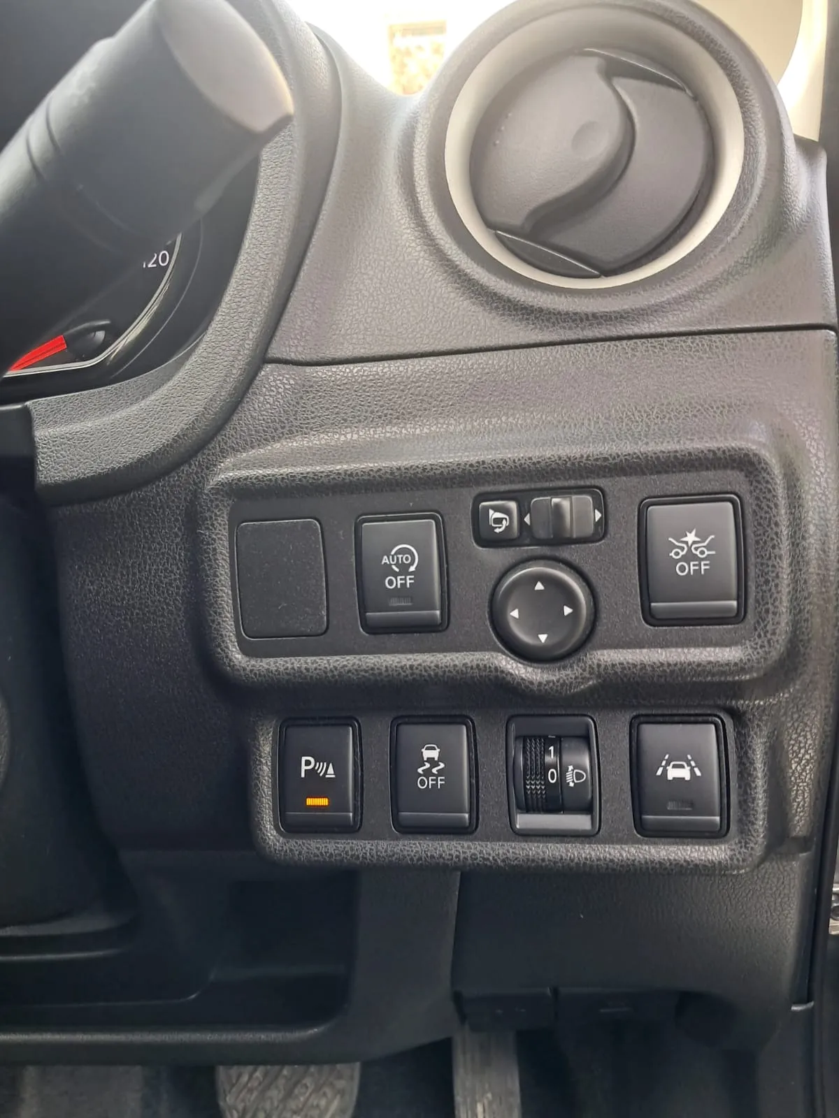 Nissan Note XV Selection (2020) — photo 4
